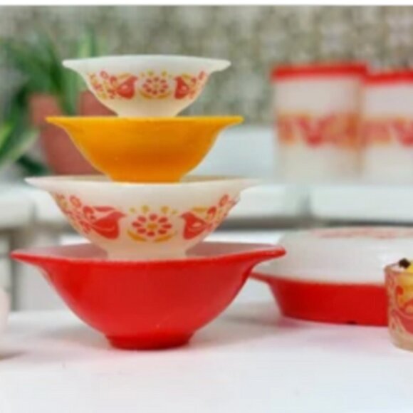 Miniature Pyrex inspired Cinderella Bowls for dollhouse or display - Picture 4 of 6